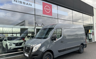 Nissan NV400