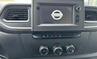 Nissan NV400