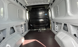 Nissan Interstar